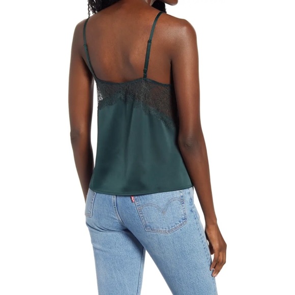 ❤️ WAYF SHARI LACE DETAIL CAMI ❤️ - Picture 3 of 3